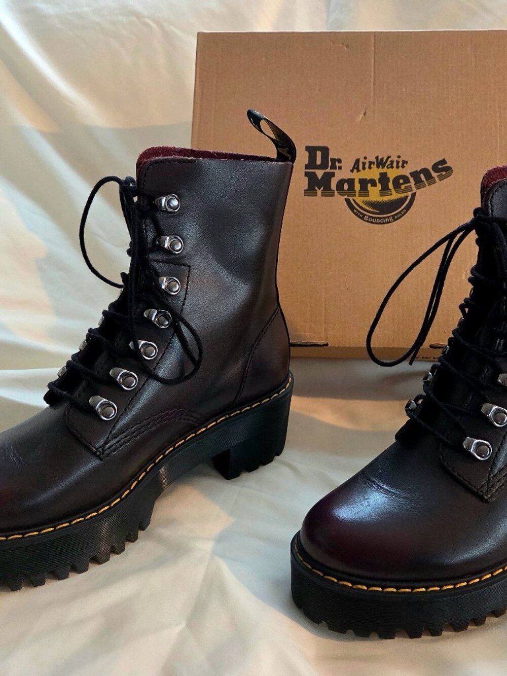 Doc Martens - Leona - Women's Size 8 - Burgundy - Excellent Condition